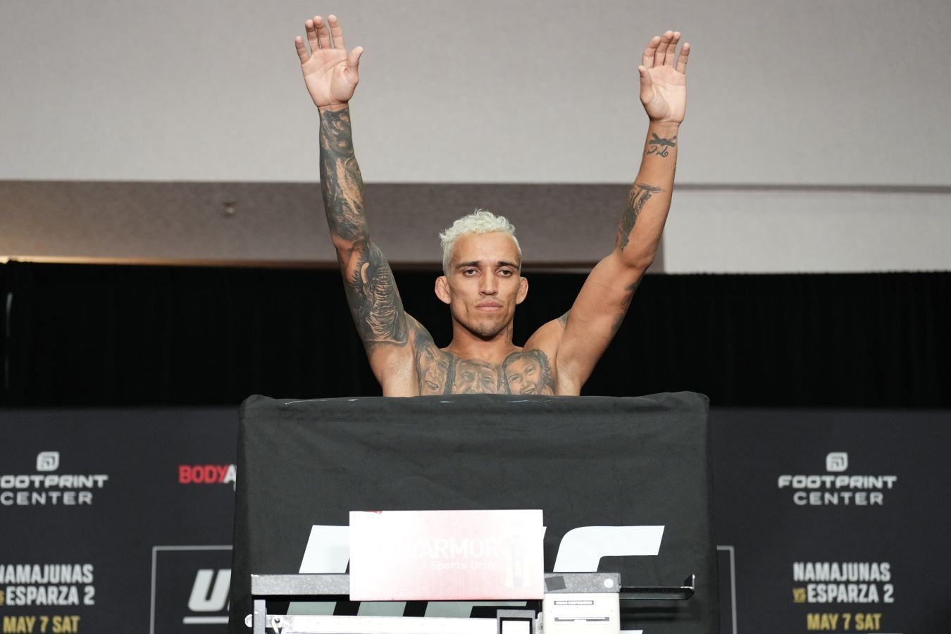 Оливейра высказался о Физиеве, с которым подерется на турнире UFC в Рио-де-Жанейро - ВИДЕО