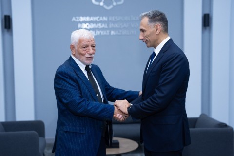 Rəşad Nəbiyev veteran cüdoçu Əhməddin Rəcəbli ilə görüşüb - FOTO