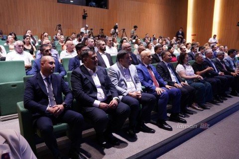 Презентован фильм о первой азербайджанке, покорившей Эверест - ФОТО