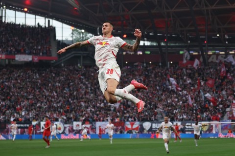 "Манчестер Юнайтед" объявил о переходе Шешко из "Лейпцига"