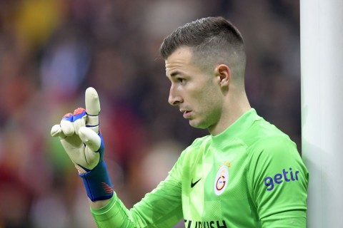 Galatasaray targets new goalkeeper: Ederson or Inaki Pena?