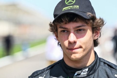 19-летний гонщик NASCAR сломал ключицу во время празднования победы - ВИДЕО
