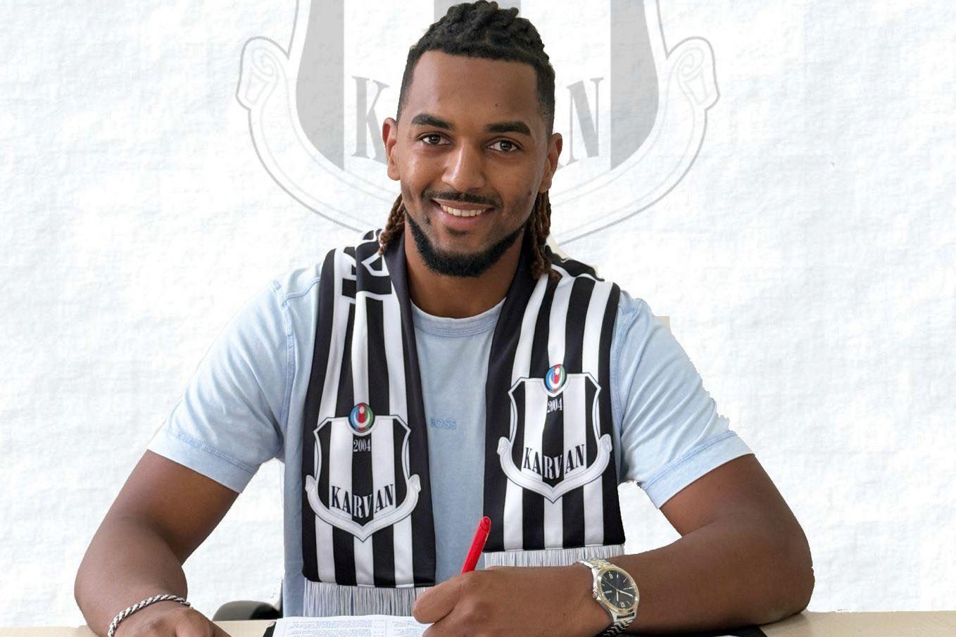 "Karvan-Yevlax" “Feyrense”də oynamış qapıçını transfer edib