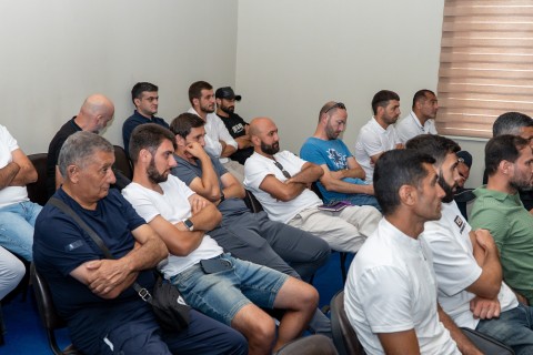 Premyer Liqa klublarına oyun qaydaları ilə bağlı məlumat verilib - FOTO/VİDEO
