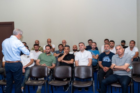 Premyer Liqa klublarına oyun qaydaları ilə bağlı məlumat verilib - FOTO/VİDEO