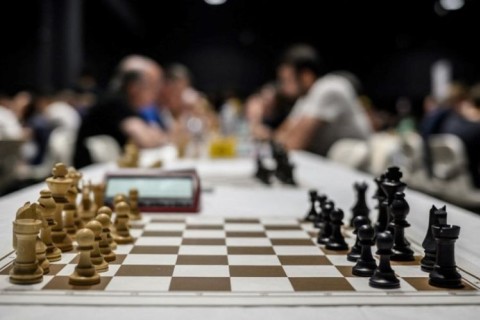 Десять азербайджанских шахматистов стартовали с побед на ЧЕ в Польше