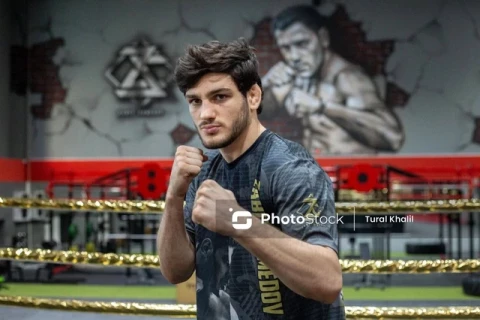 20 yaşlı məğlubiyyətsiz MMA döyüşçümüz: "Konor Makqreqorla eyni xarakterə sahibik" - MÜSAHİBƏ