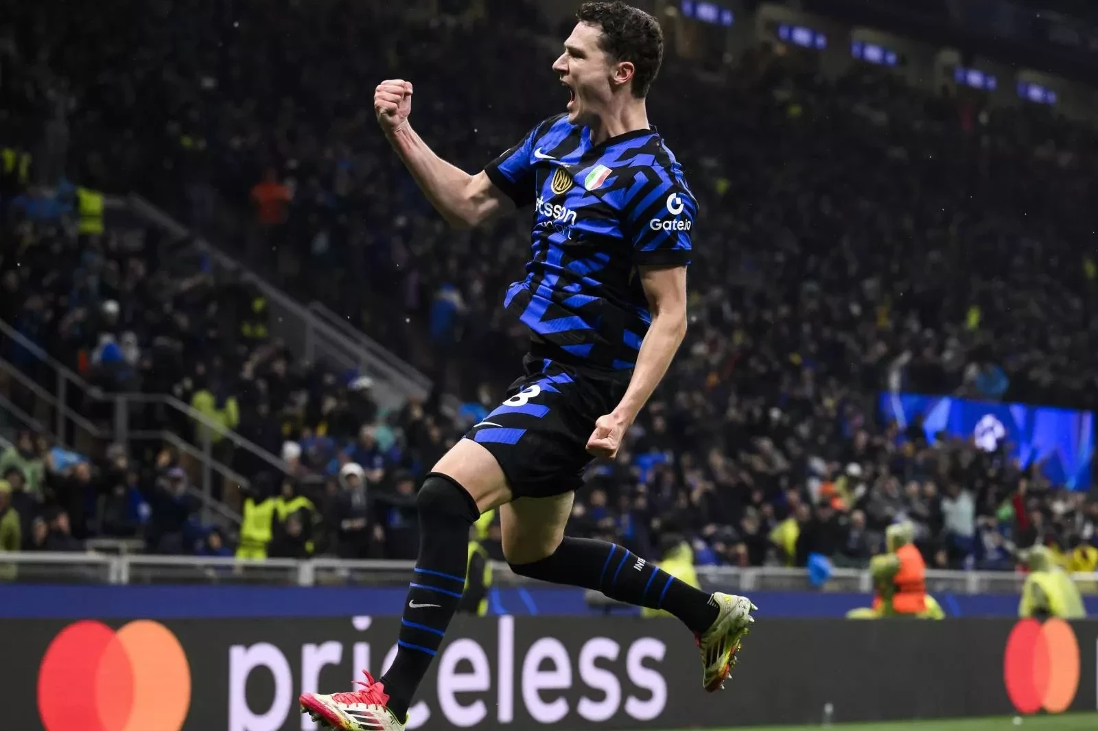 Khám Phá Benjamin Pavard - Bản Hợp Đồng Thép Từ Bayern Khám Phá Benjamin Pavard - Bản Hợp Đồng Thép Từ Bayern