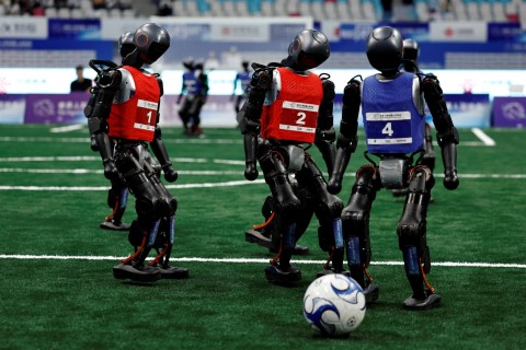 İlk dünya humanoid robot oyunları keçirilir