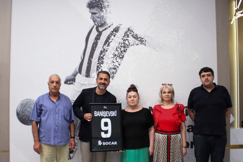 Anatoli Banişevskinin ailə üzvləri "Neftçi"nin qonağı olublar