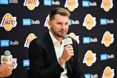 Luka Doncic cleared to play after knee scare with Slovenia