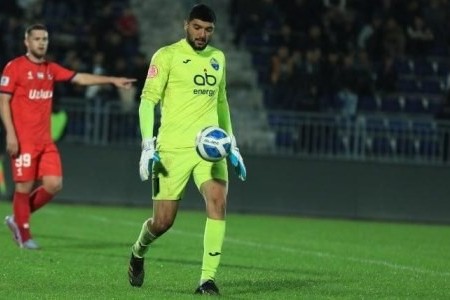 Azərbaycanlı qapıçı Albaniyada oynayacaq