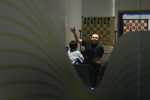 Shakhriyar Mamedyarov hosts junior chess masterclass - PHOTO