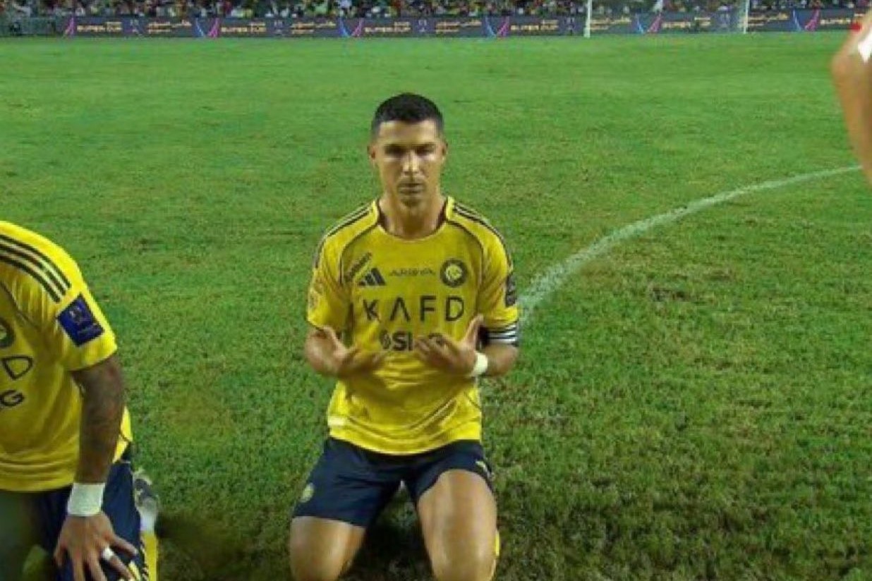 Kriştiano Ronaldo dinini dəyişib?