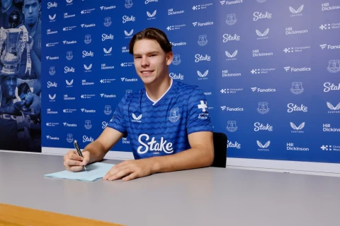 "Everton" 19 yaşlı istedadı 40 milyona alıb