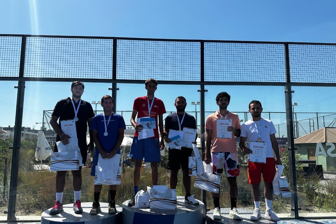 Padel tennis üzrə Bakı şəhər çempionatının qalibləri müəyyənləşib - FOTO