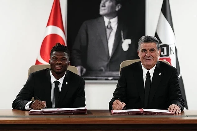 "Atalanta"nın hücumçusu "Beşiktaş"a keçib