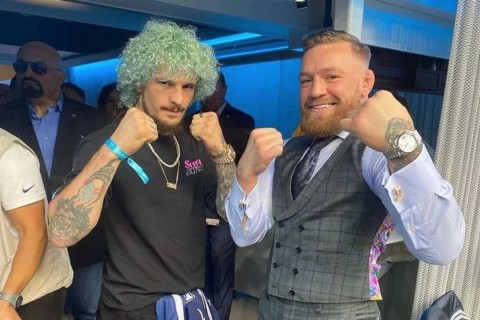 Бывший обладатель титула UFC: “Я запутался, пытаясь быть похожим на Макгрегора”