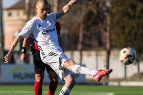 Aleksey İsayev keçmiş klubuna qayıdıb