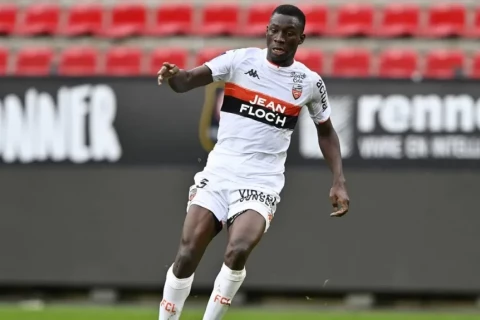 “Qarabağ” daha bir transferi yekunlaşdırır
