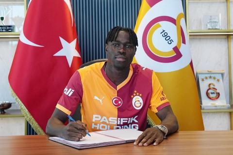"Qalatasaray" Sinqonun transferini rəsmiləşdirib