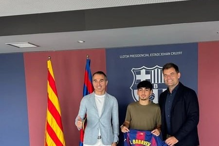 Azərbaycanlı futbolçu "Barselona"da - FOTO/VİDEO
