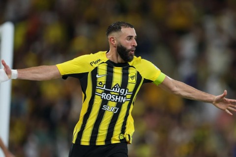 Kərim Benzema əvvəlcə 700, sonra 500-ə çatıb