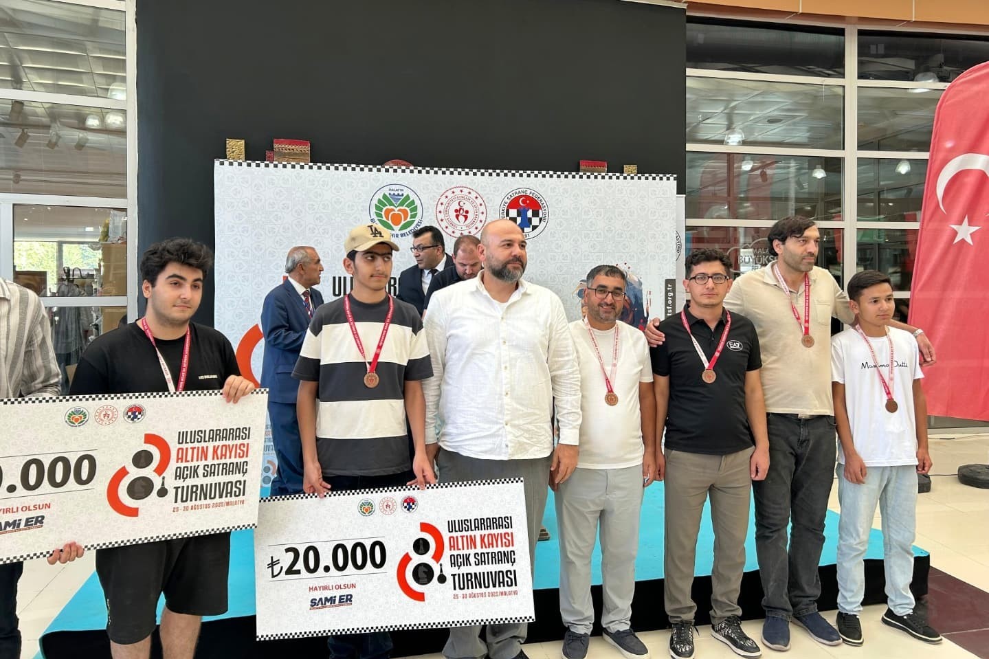Naxçıvan şahmatçıları Malatyada fərqləniblər - FOTO