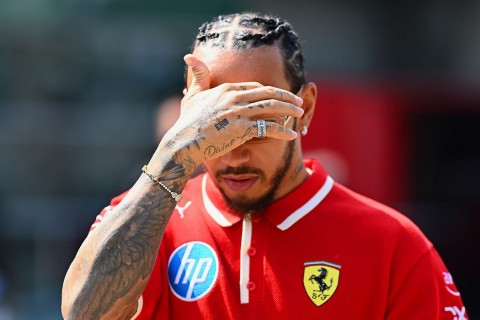 Lyuis Hemilton "Ferrari"nin heyətində antirekordun müəllifidir