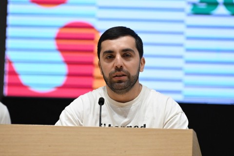Fərid Qayıbov uğur qazanmış idmançılar və onların məşqçiləri ilə görüşüb - FOTO