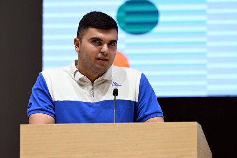 Fərid Qayıbov uğur qazanmış idmançılar və onların məşqçiləri ilə görüşüb - FOTO