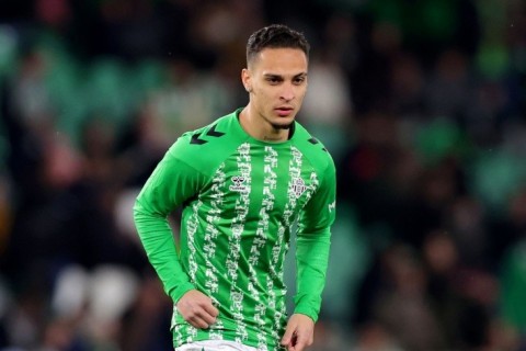 Фанаты “Бетиса” устроили Антони прием суперзвезды