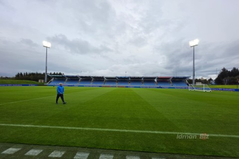 "Lauqardalsvöllur" stadionu oyundan əvvəl - VİDEO