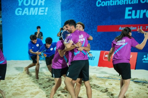 Сборная Азербайджана вышла в полуфинал чемпионата Европы по эйрбадминтону