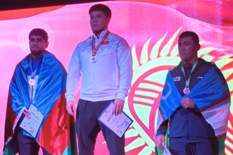 Güləşçilərimizdən Universiadaya 4 medalla start - FOTO