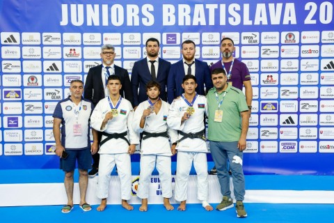 Азербайджанские дзюдоисты стали первыми на молодежном чемпионате Европы