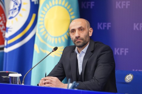Qazaxıstan millisinin baş məşqçisi istefa verib