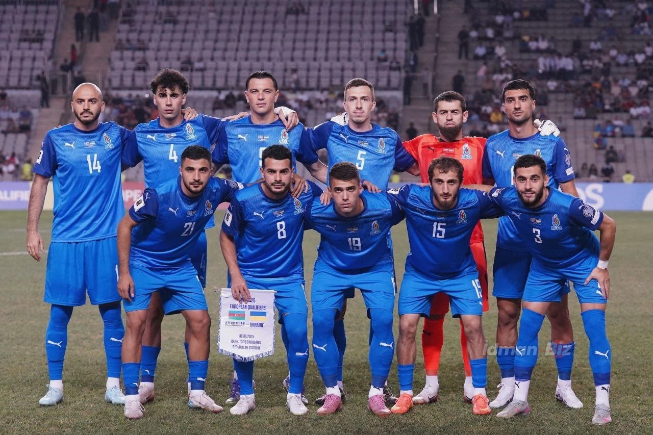 Futbolçularımız Ukrayna ilə oyunun nəticəsinə görə mükafat alıb - VİDEO
