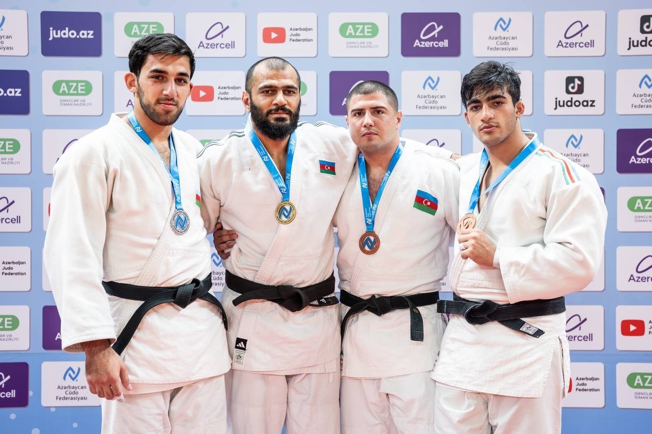 Вице-чемпион Олимпиады одержал победу на третьем этапе Лиги в Баку