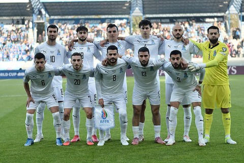 Millimiz İslandiya biabırçılığını unutdurmaq arzusunda