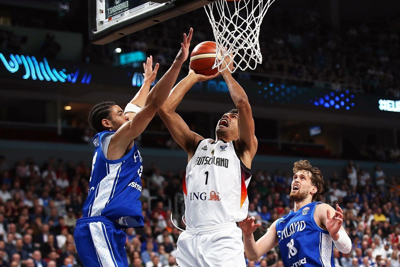 "EuroBasket 2025"in ilk finalçısı bəlli olub