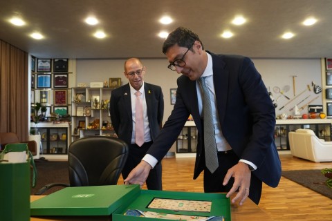 Fərid Qayıbov İsrailin ölkəmizdəki səfirini qəbul edib - FOTO