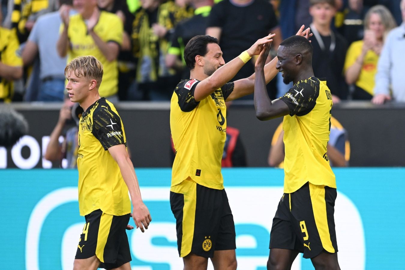 Bundesliqa: "Bavariya" zirvəyə yüksəlib, "Borussiya"dan səfər qələbəsi
