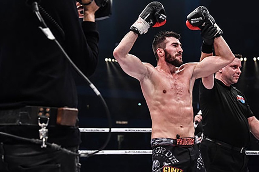 Alim Nəbiyev MMA-da debütünə qələbə ilə başlayıb - VİDEO