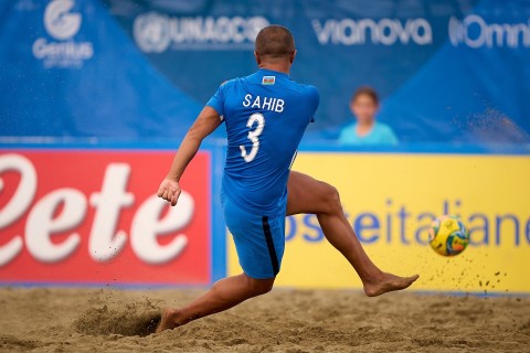 Сборная Азербайджана по пляжному футболу завоевала бронзу чемпионата Европы - ФОТО