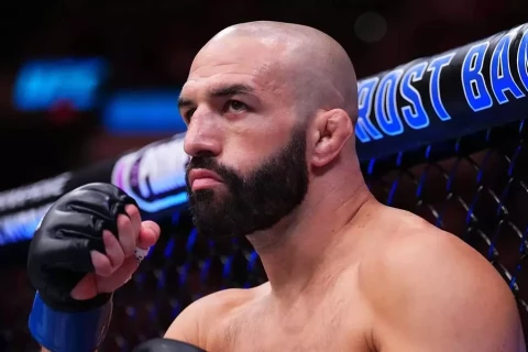 Бойца UFC сбила машина незадолго до поражения нокаутом