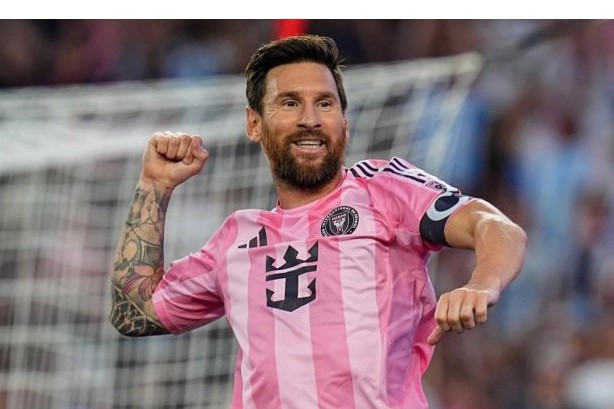 Messinin kolleksiya kartı REKORD QİYMƏTƏ satılıb - FOTO