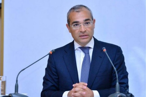 Mikayıl Cabbarov dünya çempionatında medal qazanan güləşçiləri təbrik edib