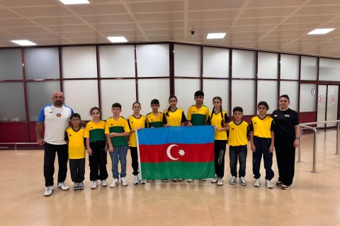 Stolüstü tennisçilərimiz Gürcüstana yollanıblar