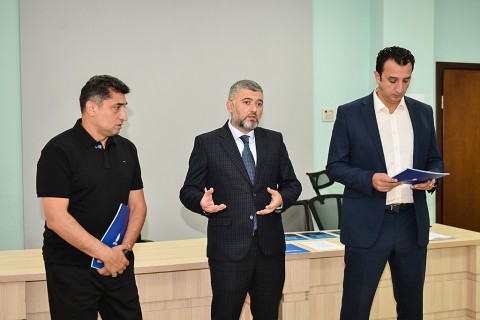 Məşqçilərə